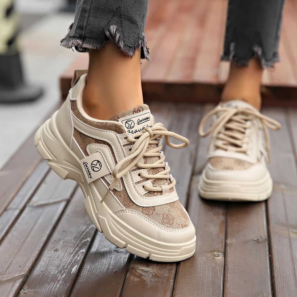 Size 43 Women Sneakers New Fashion Trend Breathable Mesh Sneakers Comfortable Soft Bottom Casual Platform Shoes Women