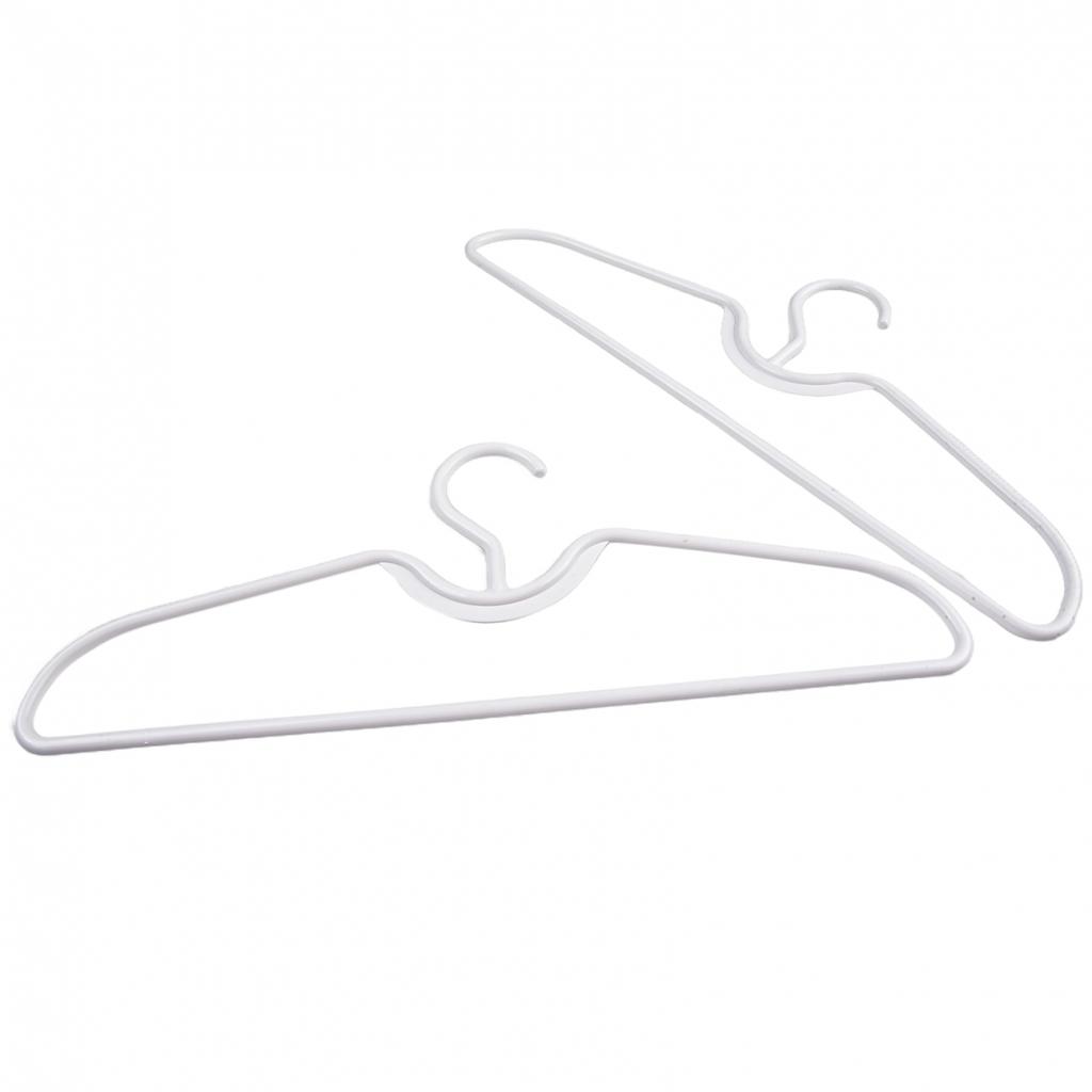 Plastová ramínka na oblečení s krátkým krkem a protiskluzovou úpravou pro efektivní zavěšování oděvů