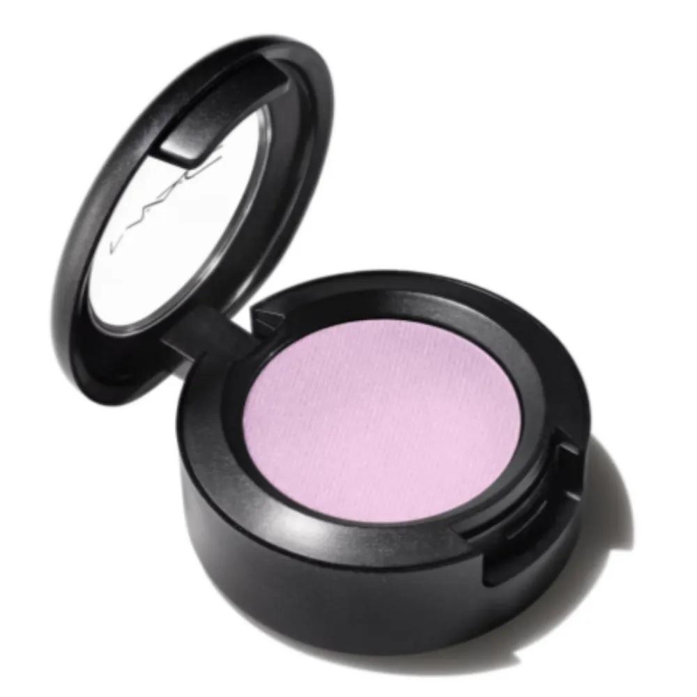 MAC Eyeshadow Girlfriend Daily Anniversary Humble Brag