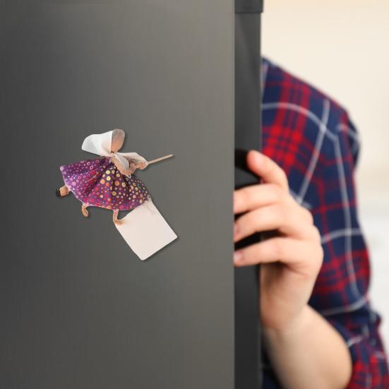 Panenka Kuchyňská čarodějnice Magnet na lednici Ručně vyrobené Štěstí Koště Čarodějnice Domov Kancelář Kuchyně Lednička Skříňka Magnetická dekorace