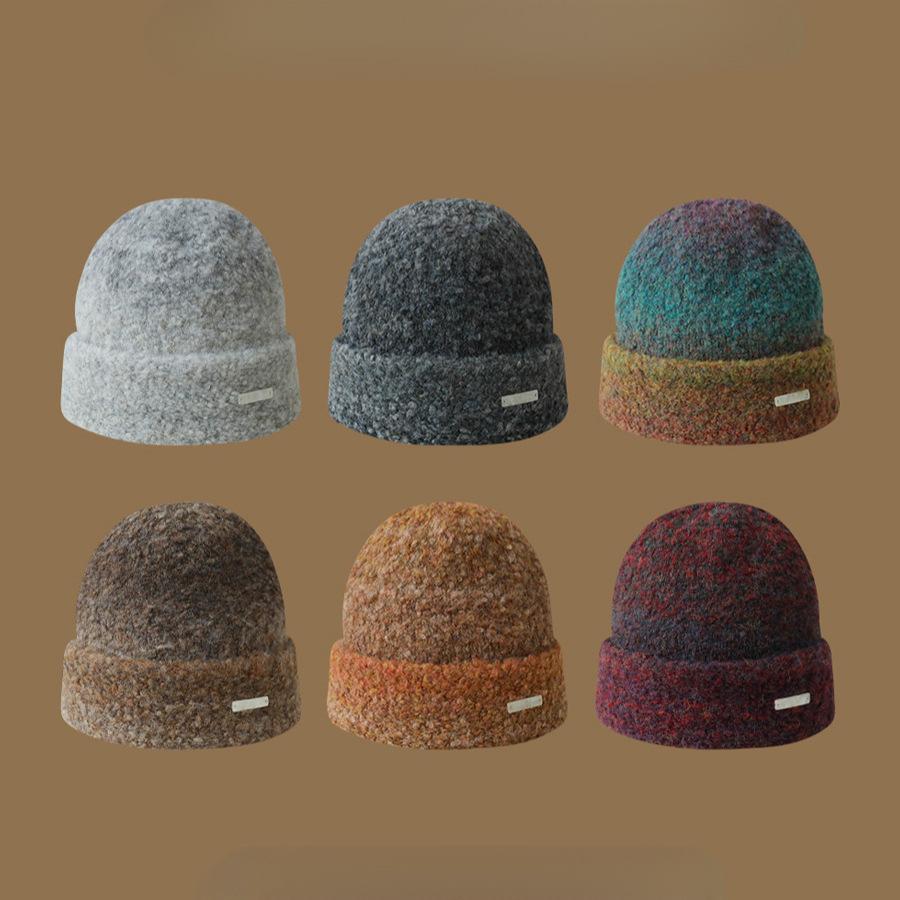Autumn and Winter Atmosphere Gradually Change Knitted Hat Soft Waxy Warm Pullover Hat Stack Hat Men's and Women's Fashion Versatile Wool Hat