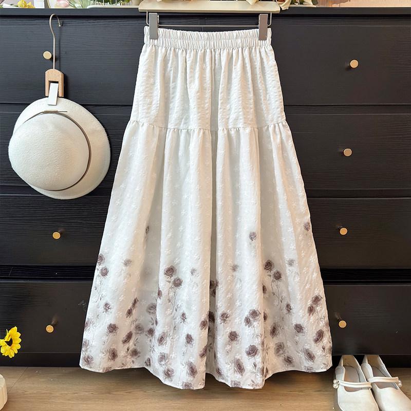 Romantic French Embroidered Floral Pleated A-line Skirt - Spring 2026