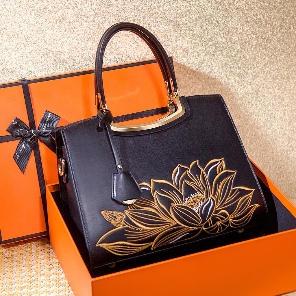 New Chinese Mother'S Day Send Mom Wedding Bag Bridal Bag High-End Atmospheric Embroidery Medium And Niche Women'S Bag