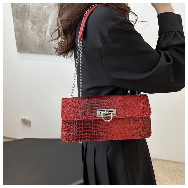 

Texture niche bag women s 2025 new fashion and high-end versatile white crossbody bag chain underarm baguette bag