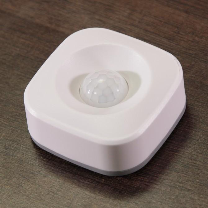 Smart Small WiFi Wireless Infrared PIR Motion Sensor ABS Detector Switch with Alexa/Google Home Anti-Theft