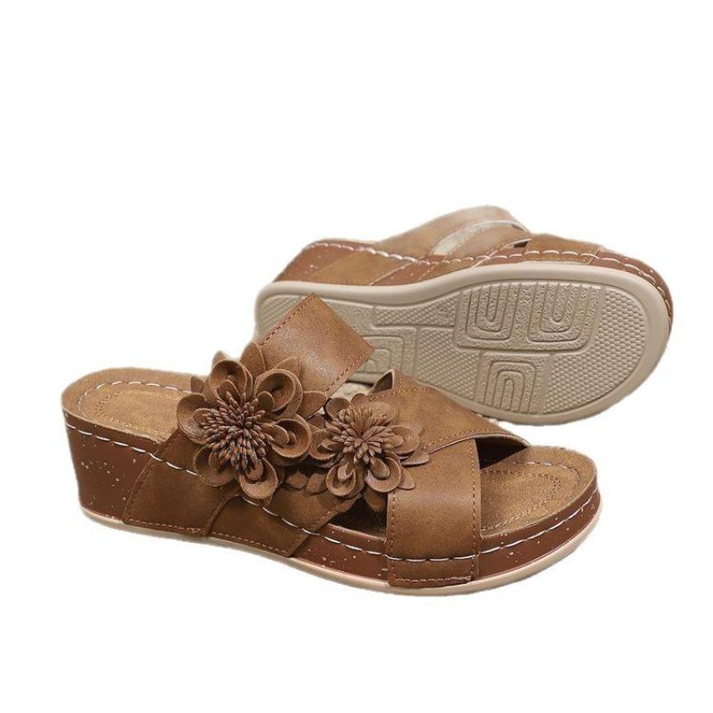 Spring and summer new slope heel open toe outer wear slippers women's sandals large size women's shoes