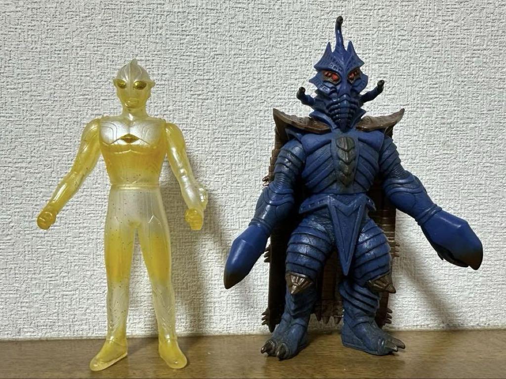 [USED] Ultraman Mebius Temperer Alien