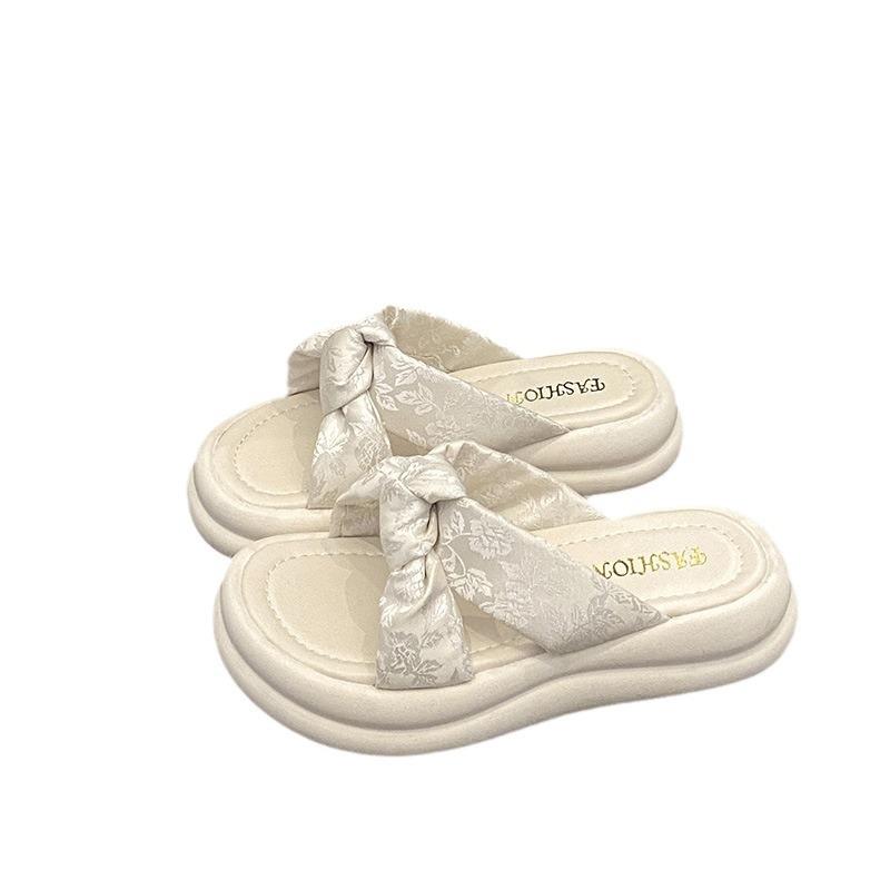 Cool slippers women's summer wear new platform casual beach sandals fashionable versatile one-word drag