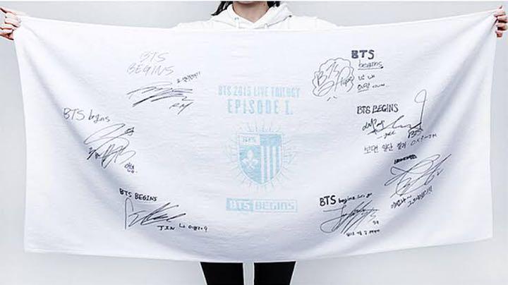 

[ИСПОЛЬЗОВАН] BTS (Бангтанские мальчики) банные полотенца - Цена снижена!