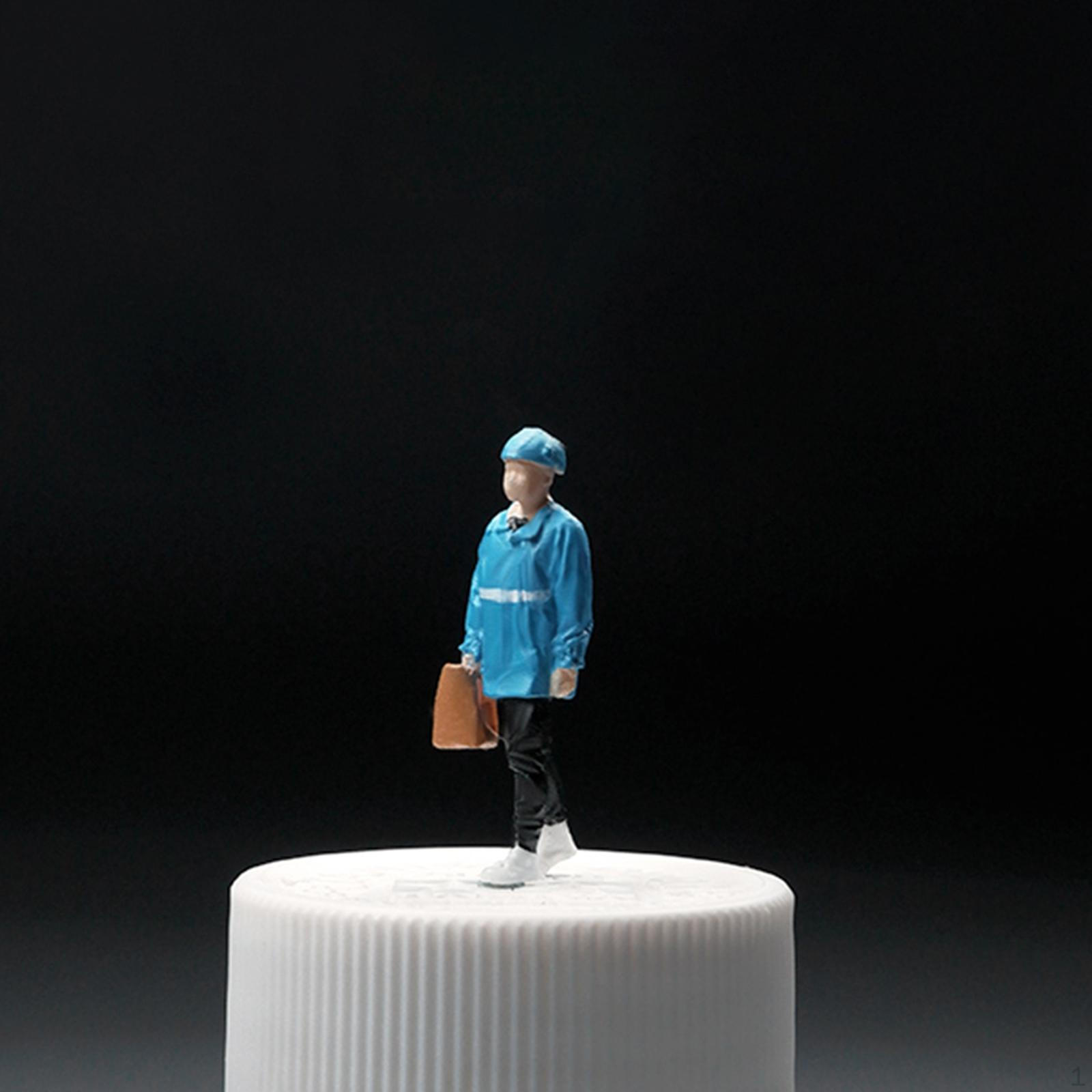 1/64 People Figures Desk Decoration, Resin DIY Crafts, Miniature Deliveryman Tiny Model for Style A