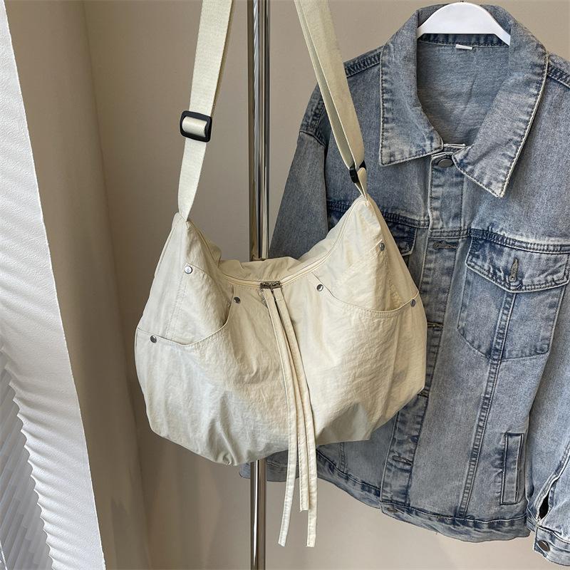 Simple and Stylish Large-capacity Casual Shoulder Armpit Bag 2025 Summer New Korean Version Popular Tote Bag Commuter Bag