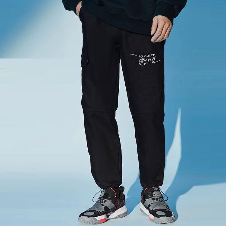 Li Ning Artist DFT Collaboration Collection, Straight Fit Mid Rise Fleece Lined Casual Pants Men's Black AKXR589-1