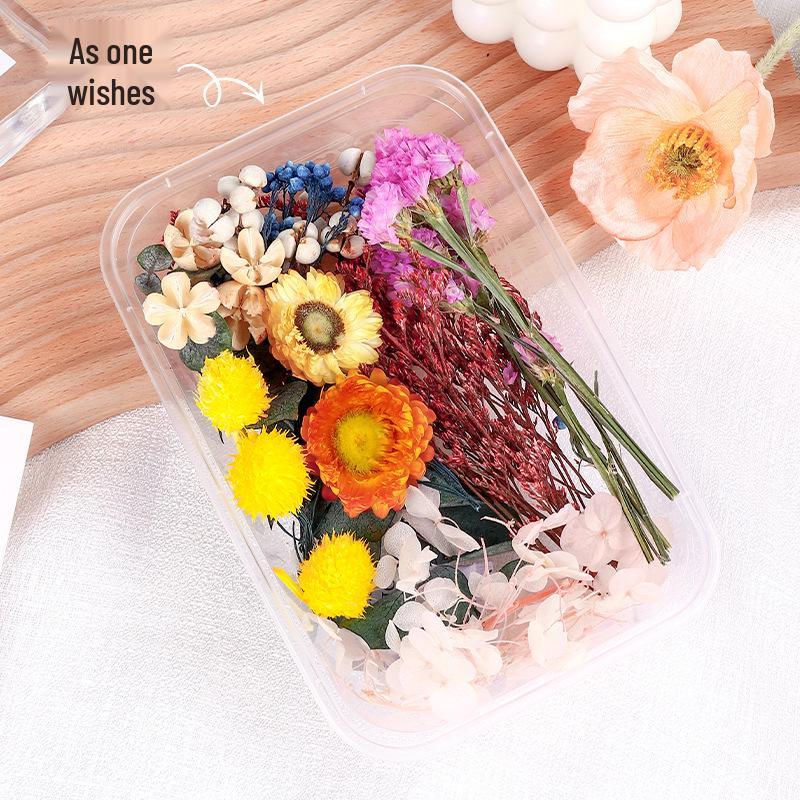 Eternal Dried Flower Photo Frame Decoration – Handmade Air-Dried Bouquet Ornament for March 8th