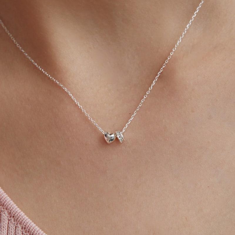 Primaute HEART ROUND NECKLACE