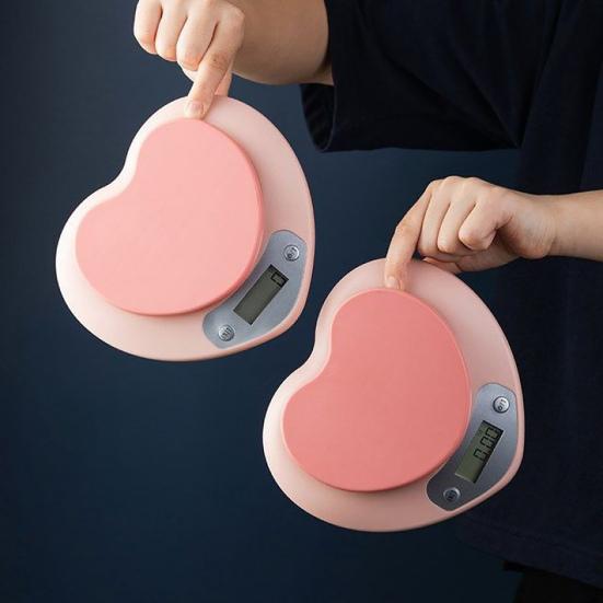 Kitchen Digital Scale with Heart Weighing Pan LCD Display High Precision Baking Food Scale USB Charging Weight Measuring Electronic Scale