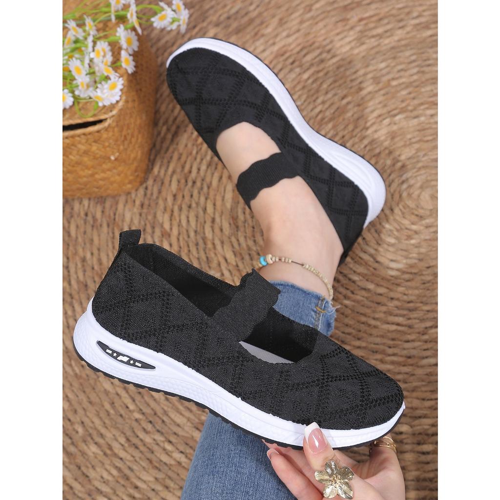 Flyknit Breathable Mom Shoes with Soft Sole, Anti Slip, Middle-aged and Elderly Walking Shoes, Shallow Mouth Single Shoes