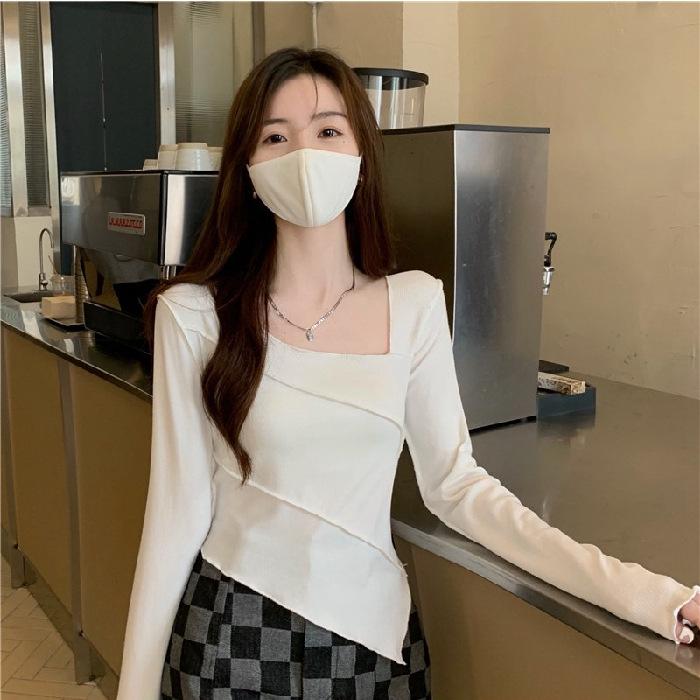 

Женский облегающий топ с квадратным вырезом и длинными рукавами - черный и белый, коллекция осень/зима 2023 г. L белый