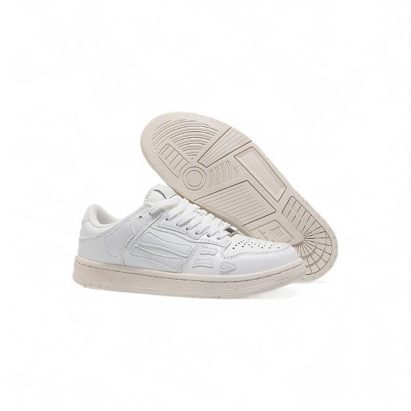 Trendy sneakers that are stylish and versatile: comfortable soft-soled casual wear that breathable