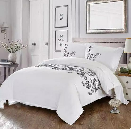 60s Embroidered All-Cotton Sateen Bedding Set - Four Pieces