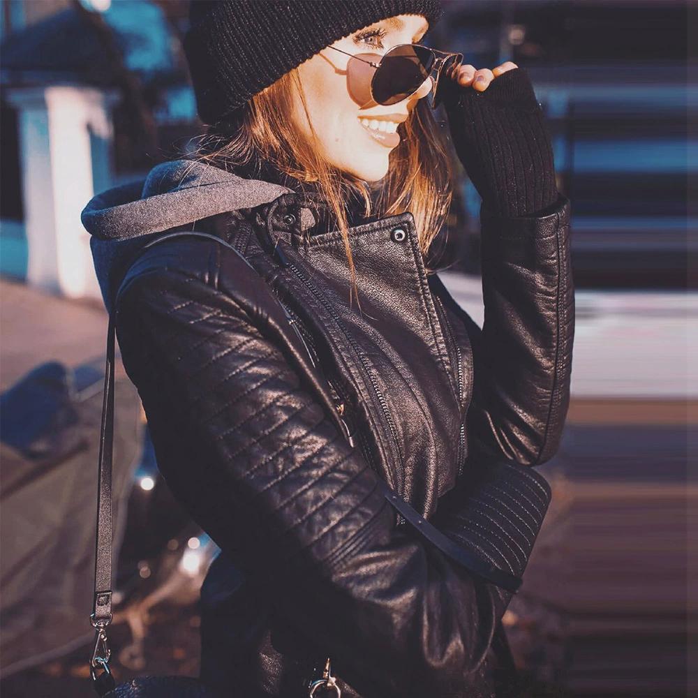 Veste de moto en cuir pour femme automne et hiver, veste courte à capuche amovible, coupe slim avec veste en cuir polaire pour femme