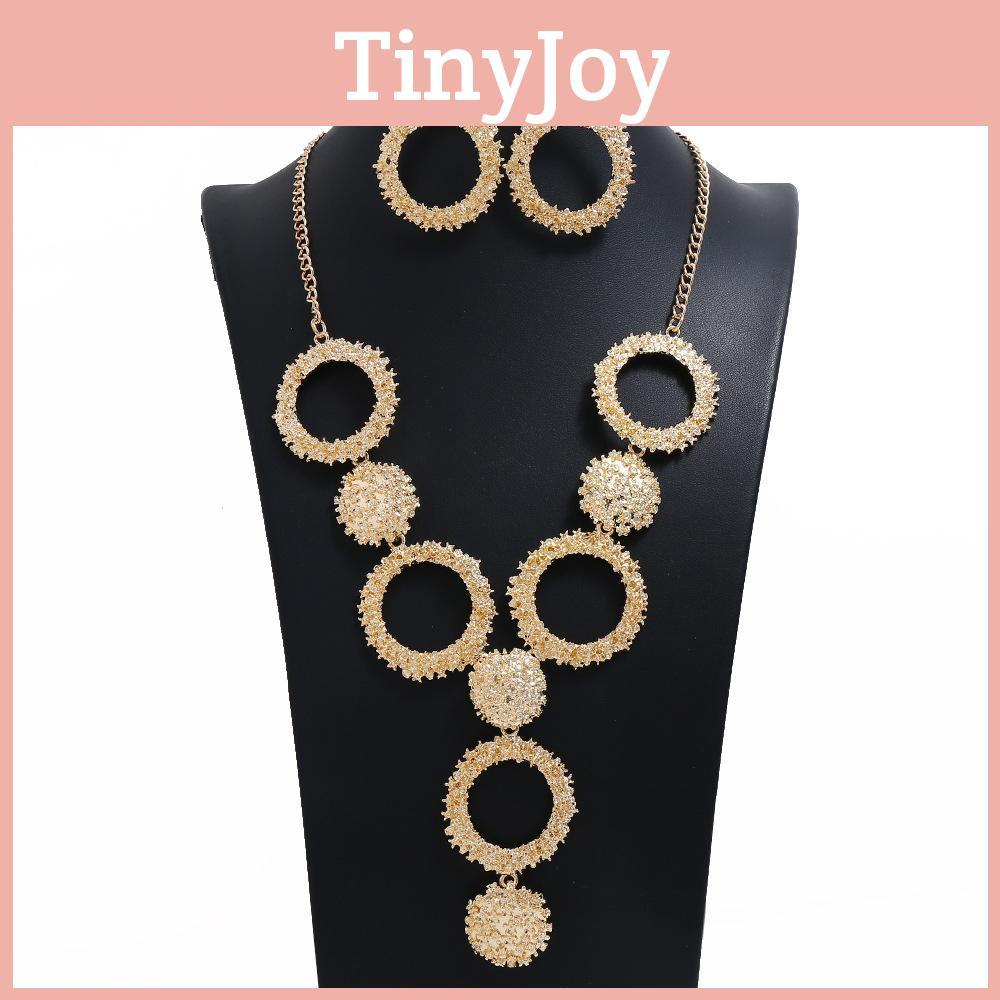 European Style Geometric Metal Pendant Necklace For Elegant Evening Wear