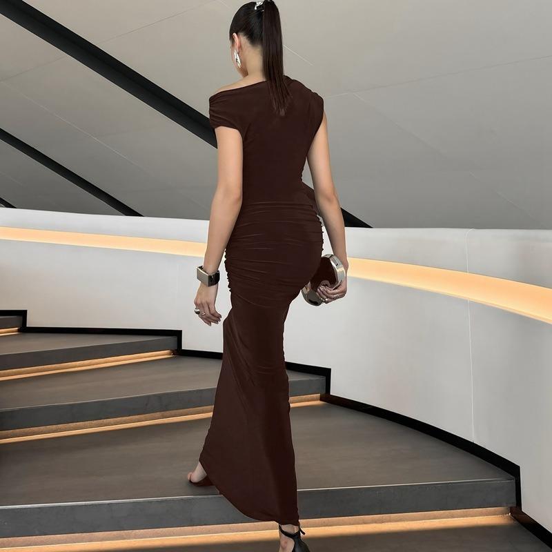 Women's Summer New Fashion Pleats Waist Thin Off the Shoulder Sexy Solid Color Dress Wholesale