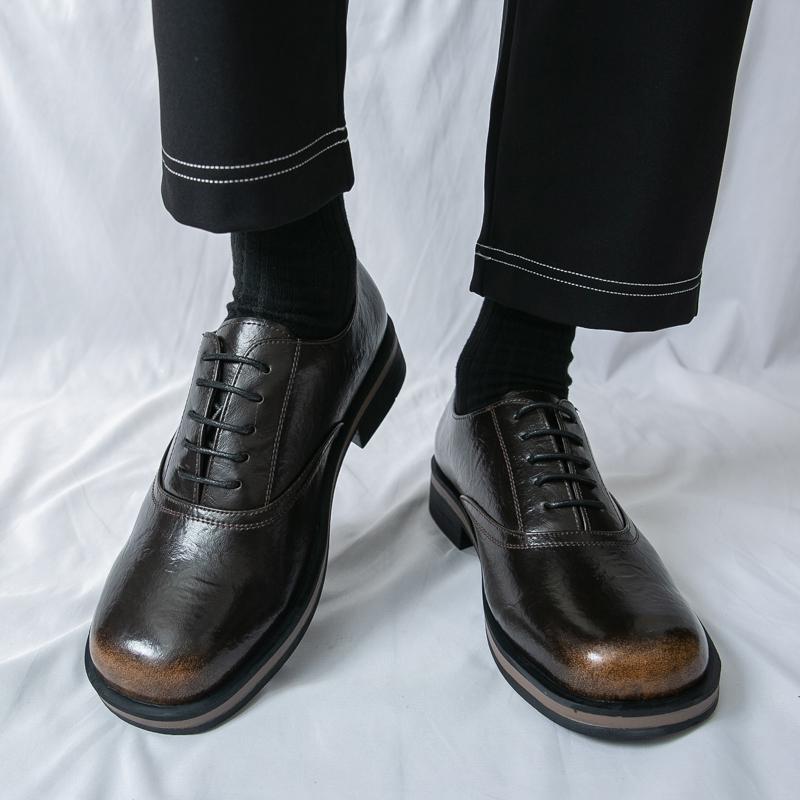 Luxury Designer Men's Lace Up Square Toes Shoes British Retro Fashion Punk Wedding Dress Homecoming Sapatos Tenis Masculino