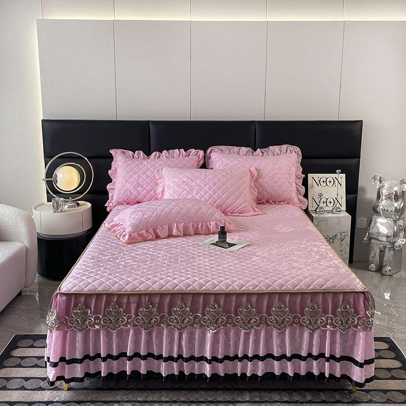 Lace Quilted Crystal Velvet Bed Skirt Three-piece Set for Autumn and Winter Warmth Coral Bed Cover Thickened Fleece Bed Cover Protection Cover Bedding