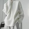 2024 Trendy Men's White Knitted Sweater: Loose, Handsome Design for Autumn/Winter