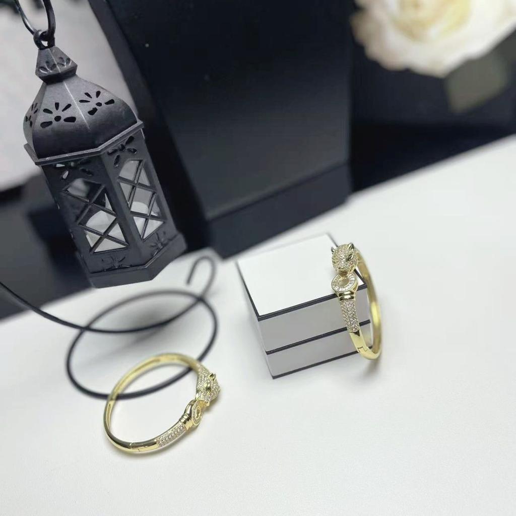 Fashionable Zircon Leopard Head Bracelet Fashionable Open Bracelet for Men and Women