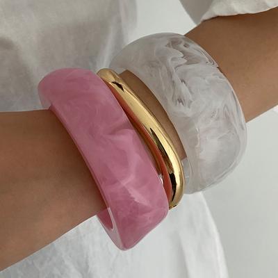 Fashion Smudge Textured Acrylic Wide Face Bracelet Female, Personalized Geometric Irregular Resin Bracelet