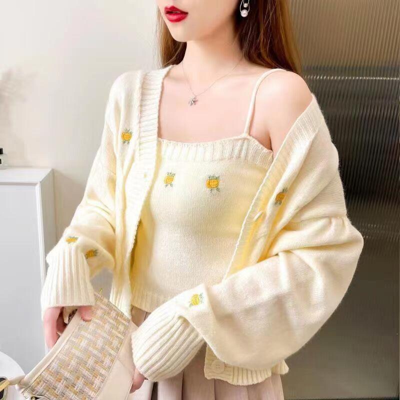 Gentle Wind Sunscreen Women's Spring Korean Milk Sweet Short Cardigan with Suspenders and Small Vest Two-piece Set