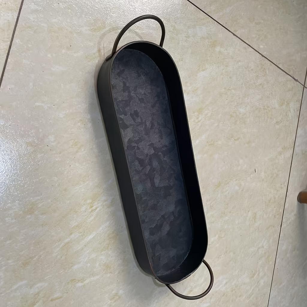 Retro Style Tray With metal handle, suitable for home and garden decoration, bread plate
