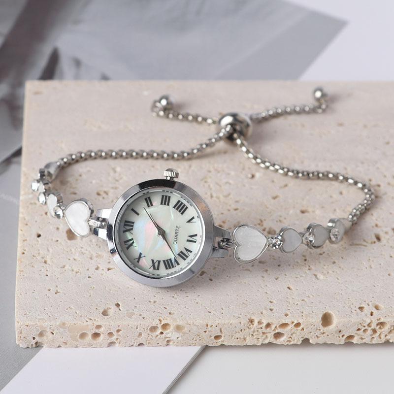 Classic Exquisite Shell Small Dial Watches Love Heart Bracelet Watch Fashion Rhinestone Ladies Wristwatch Clock Gift Reloj Mujer