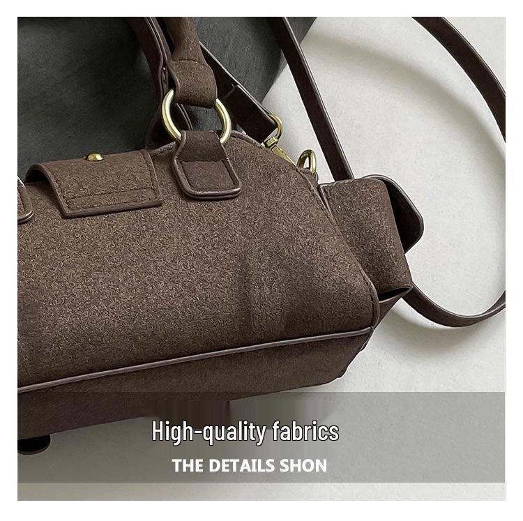 Niche Design Large Capacity Women's Crossbody & Shoulder Handbag - Autumn/Winter 2025, European & American Style