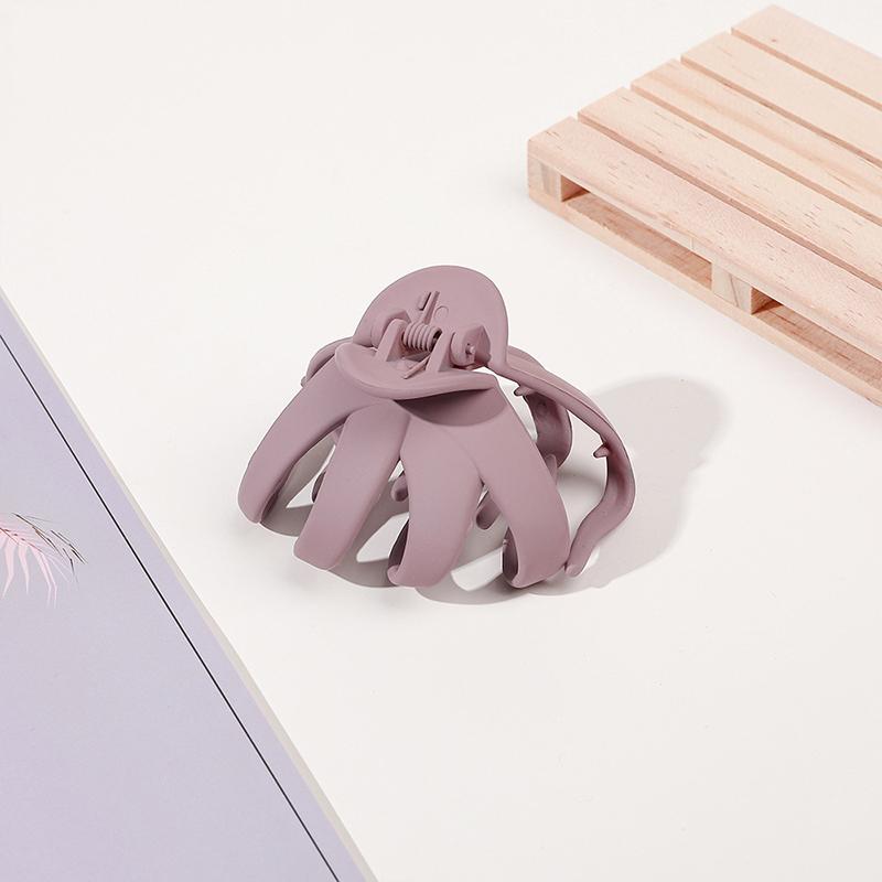 1Pc Fashion Matte Solid Color Women Hair Claw Elegant Claw Clip Girls Hair Barrettes 6*7cm Bun Ponytail Clips Hair Accessories