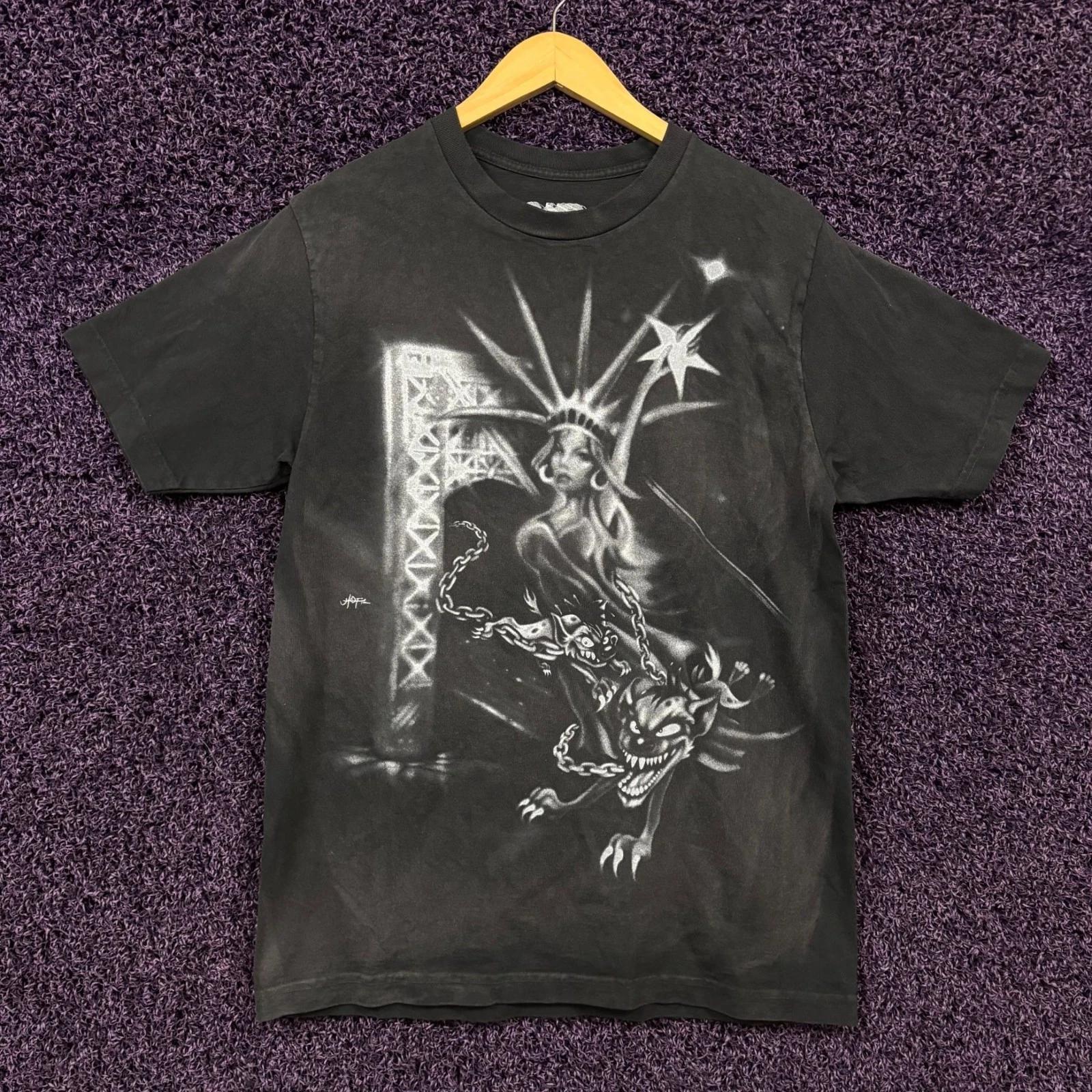 

Travis Scott Lady Liberty Metlife Exclusive T-Shirt Size 2XL 4XL