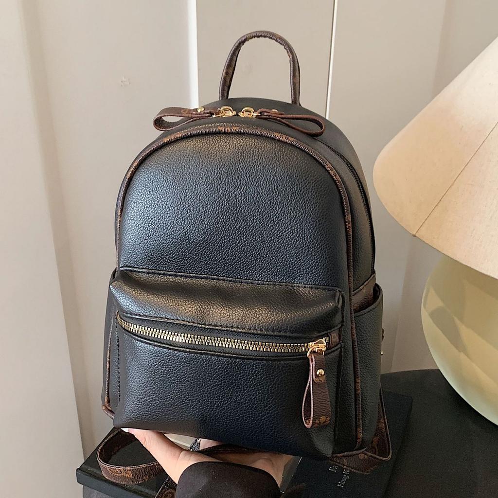 College style travel small backpack women's bag 2025 new fashion simple backpack foreign style niche going out small bag tide