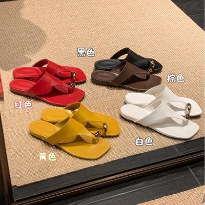 Célébrités d'Internet avec la même petite boucle dorée~ bout carré ensemble orteil vacances plage tongs à semelle plate sandales pour femmes extérieur