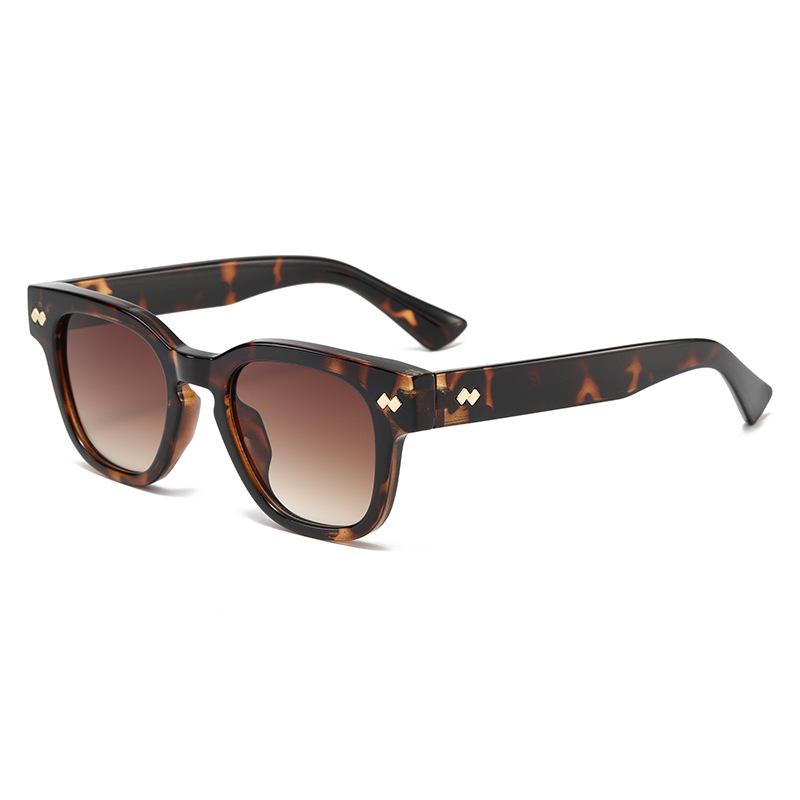 Fashion sunglasses square frame women's versatile street photography retro sunglasses advanced sun protection and UV protection glasses