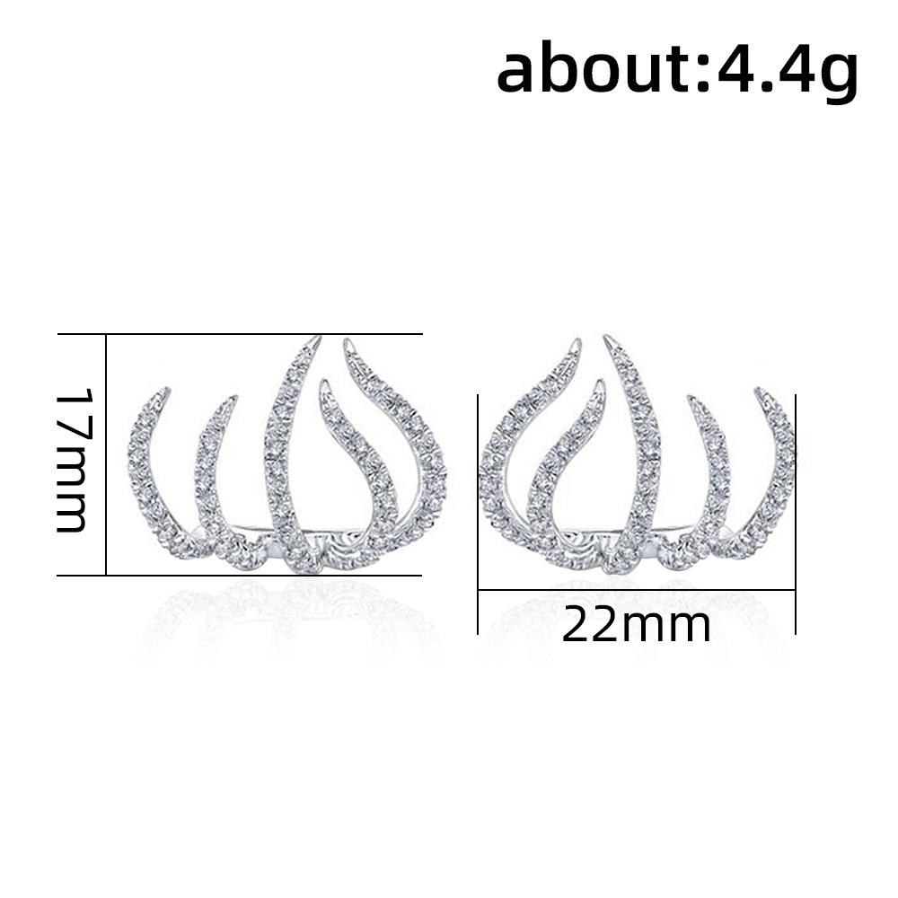 Metal Wind Ear Clips, Popular Exaggerated Special-Shaped Five-Claw Stud Earrings