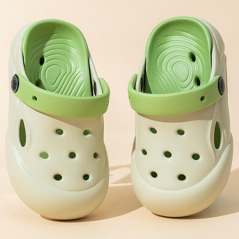 Children's cool slippers boys summer baby home shoes hole shoes indoor children sandals girls non-slip beach shoes