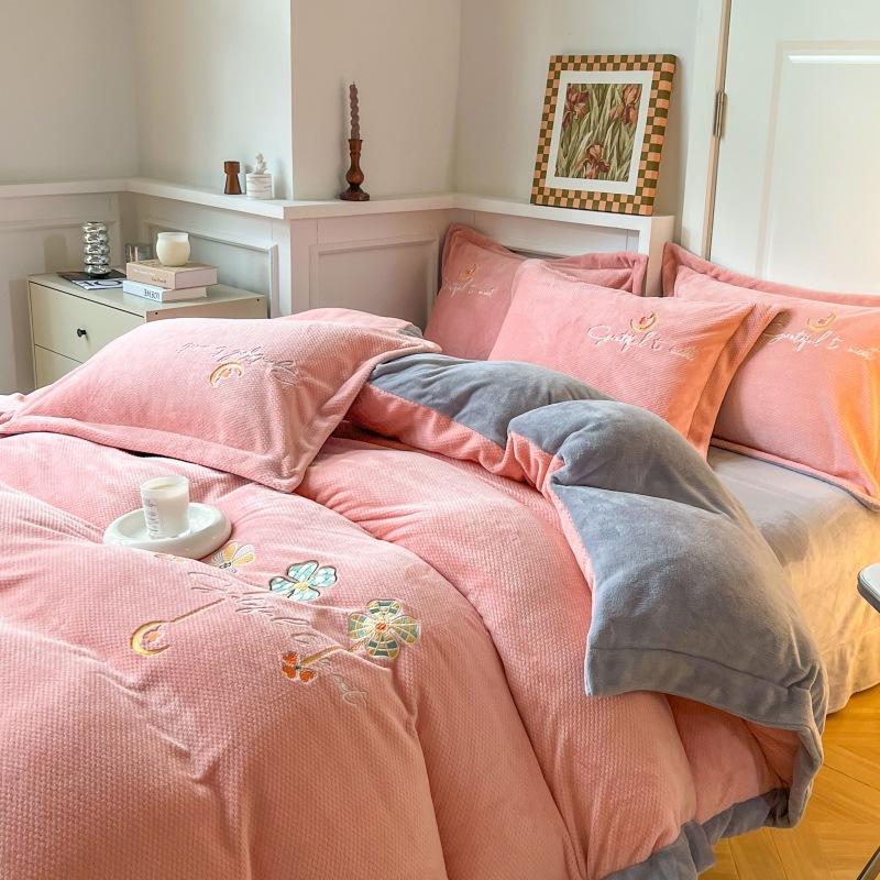 Jacquard Milk Velvet 4-Piece Winter Thickened Coral Velvet Quilt Cover