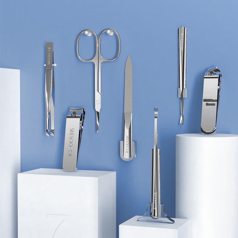 SEESOO Green Carbon Steel 7-Piece Nail Care Set