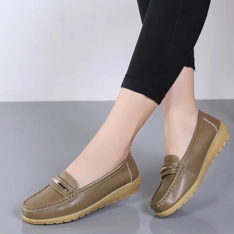 Fashion Classic New Leather Shoes comfortableBreathable Shoes Slip On Women Flats  Women's  Spring Autumn Mother Shoes