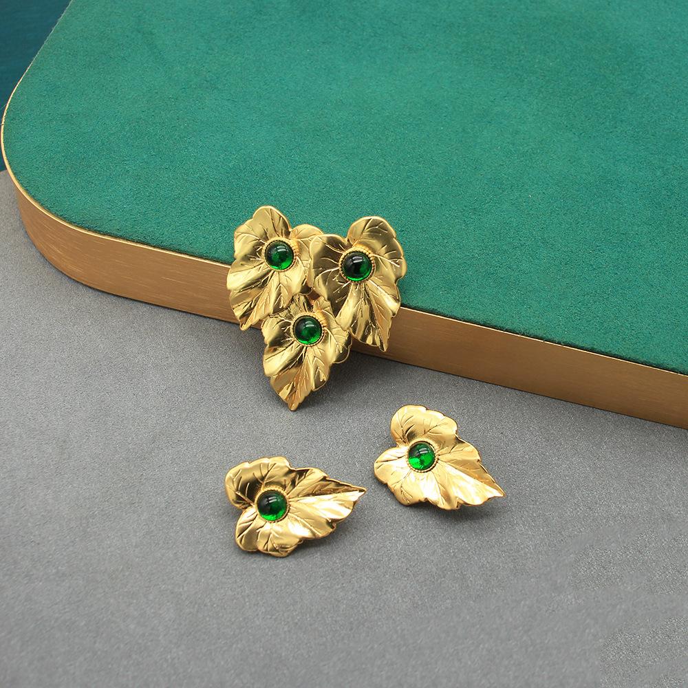 Medieval Jewelry Matte Real Gold Electroplating Brooch Earrings Set Qingdao Design Light Luxury High-End Earrings