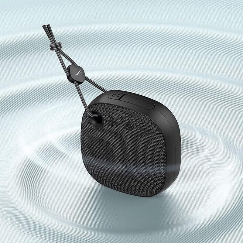 Recci RSK-W43 Portable Bluetooth Speaker CN plug (adapter included)