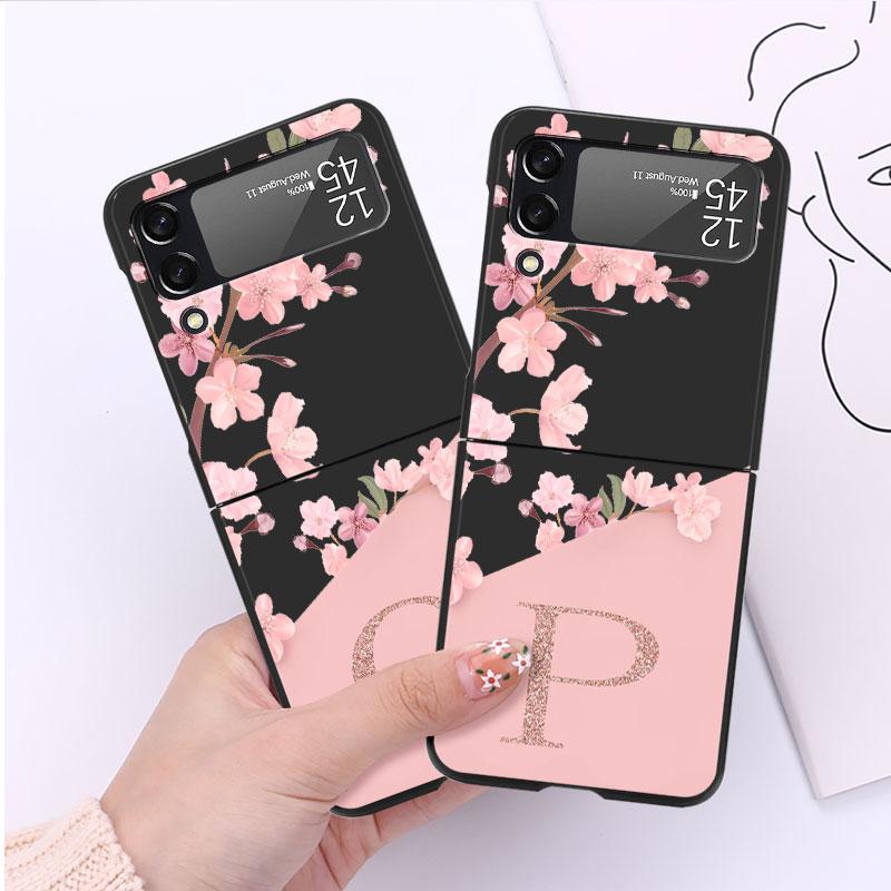 Flower Letter Pink Fashion Initial M N R Case For Samsung Galaxy Z Flip 3 4 5G Funda ZFlip 3 Black PC Hard Back Phone Capas