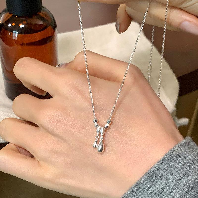 Minimalist Water Drop Pendant Necklace Exquisite Trendy Clavicle Chain