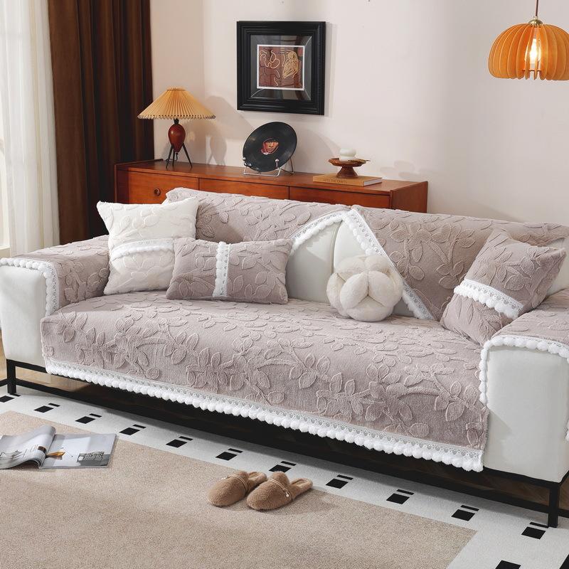 

Autumn And Winter Sofa Cushion Rabbit Plush Three-Dimensional Branches And Leaves Sofa Towel New Winter Thickened Warm Sofa Cushion 70*70cm